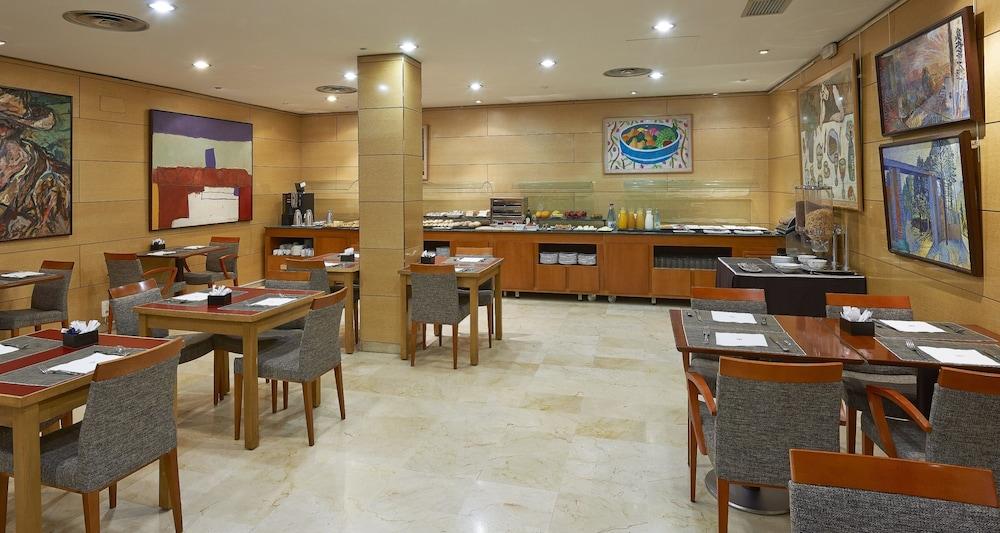 Nh Sport Hotel Сарагоса Екстериор снимка