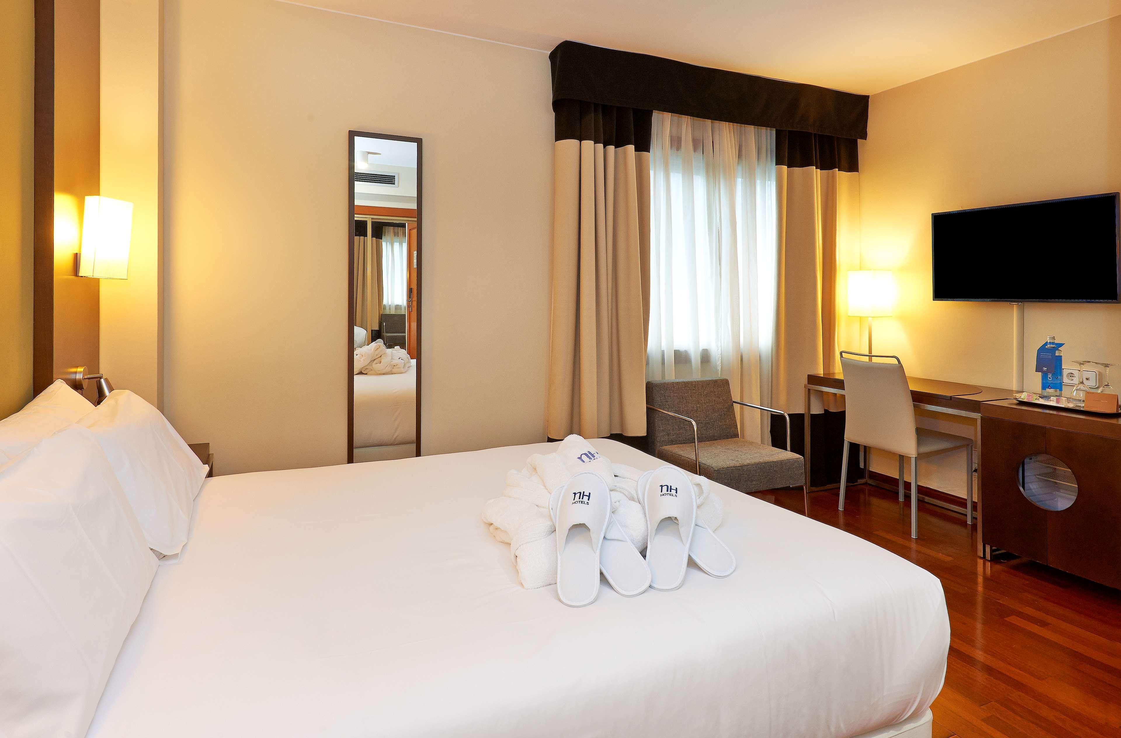 Nh Sport Hotel Сарагоса Екстериор снимка