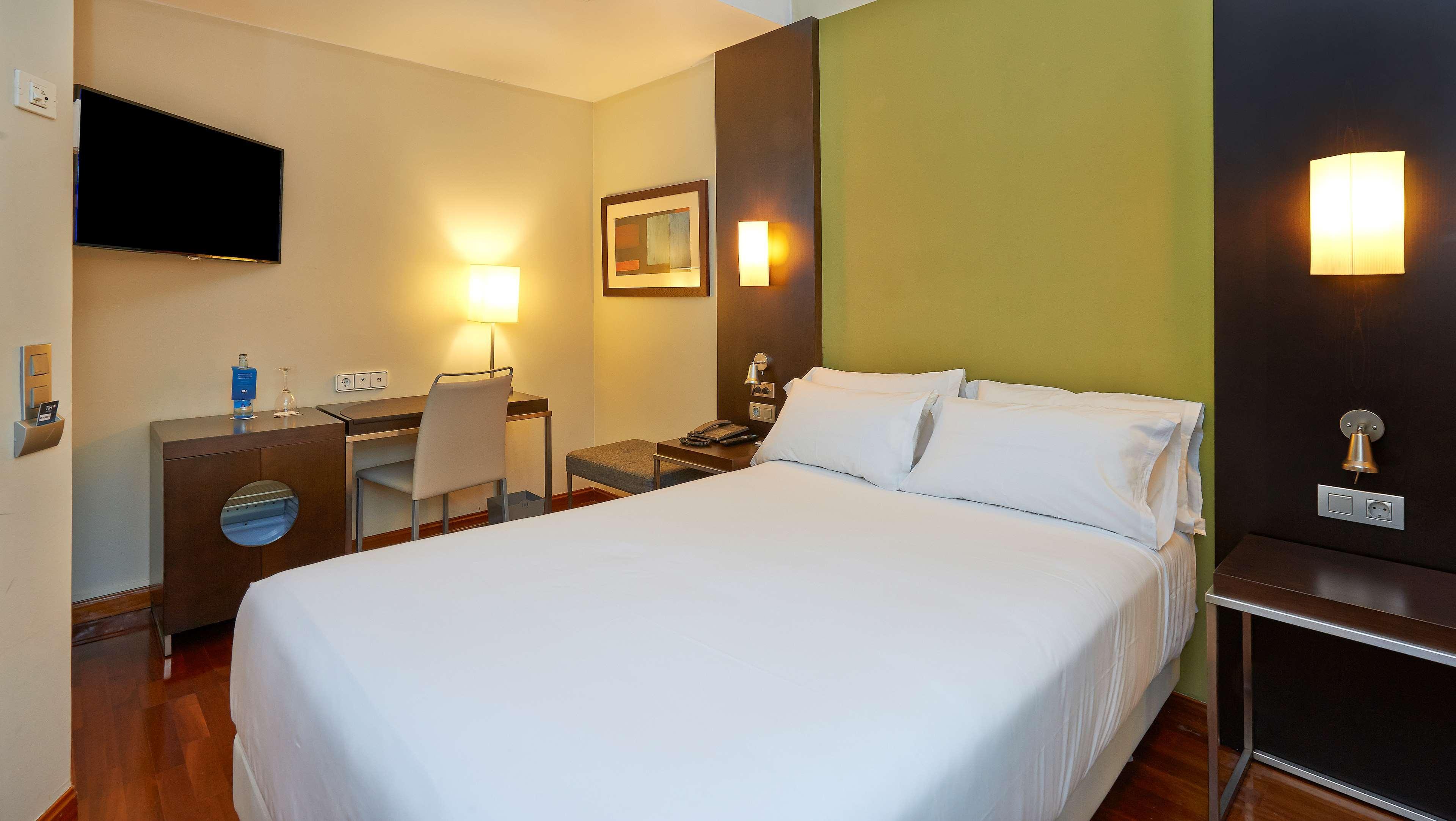 Nh Sport Hotel Сарагоса Екстериор снимка