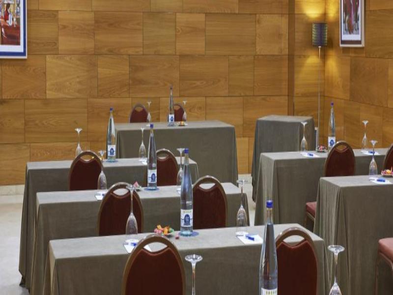 Nh Sport Hotel Сарагоса Екстериор снимка