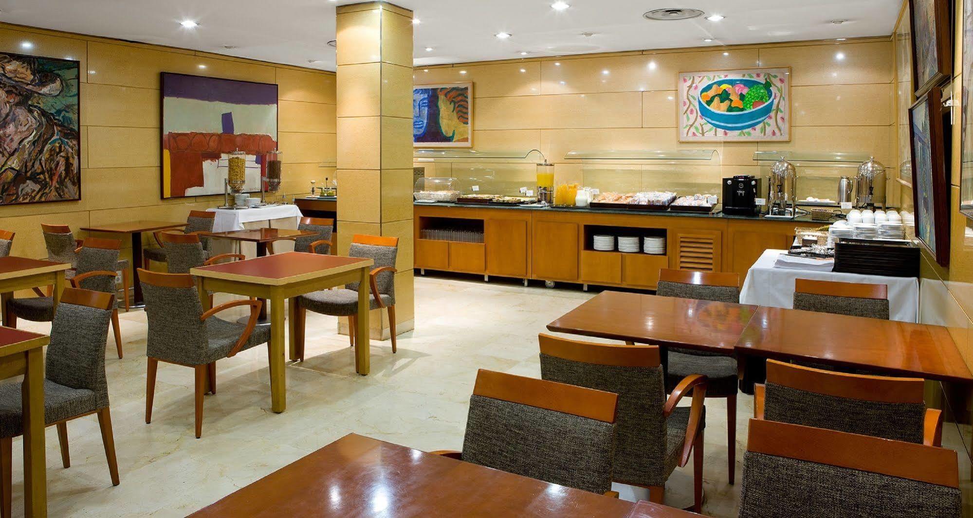 Nh Sport Hotel Сарагоса Екстериор снимка