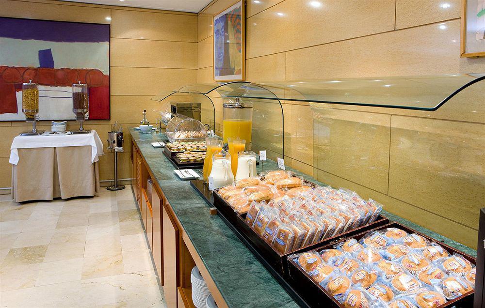 Nh Sport Hotel Сарагоса Екстериор снимка